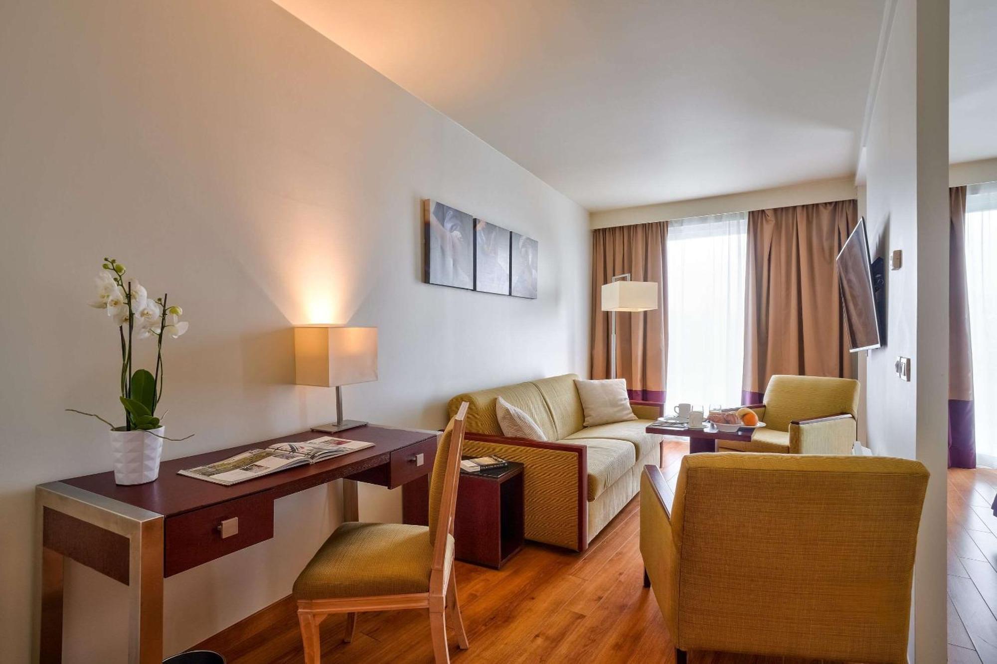 Zenitude Hôtel Résidences Paris Charles de Gaulle - 3 étoiles Roissy-en-France Esterno foto